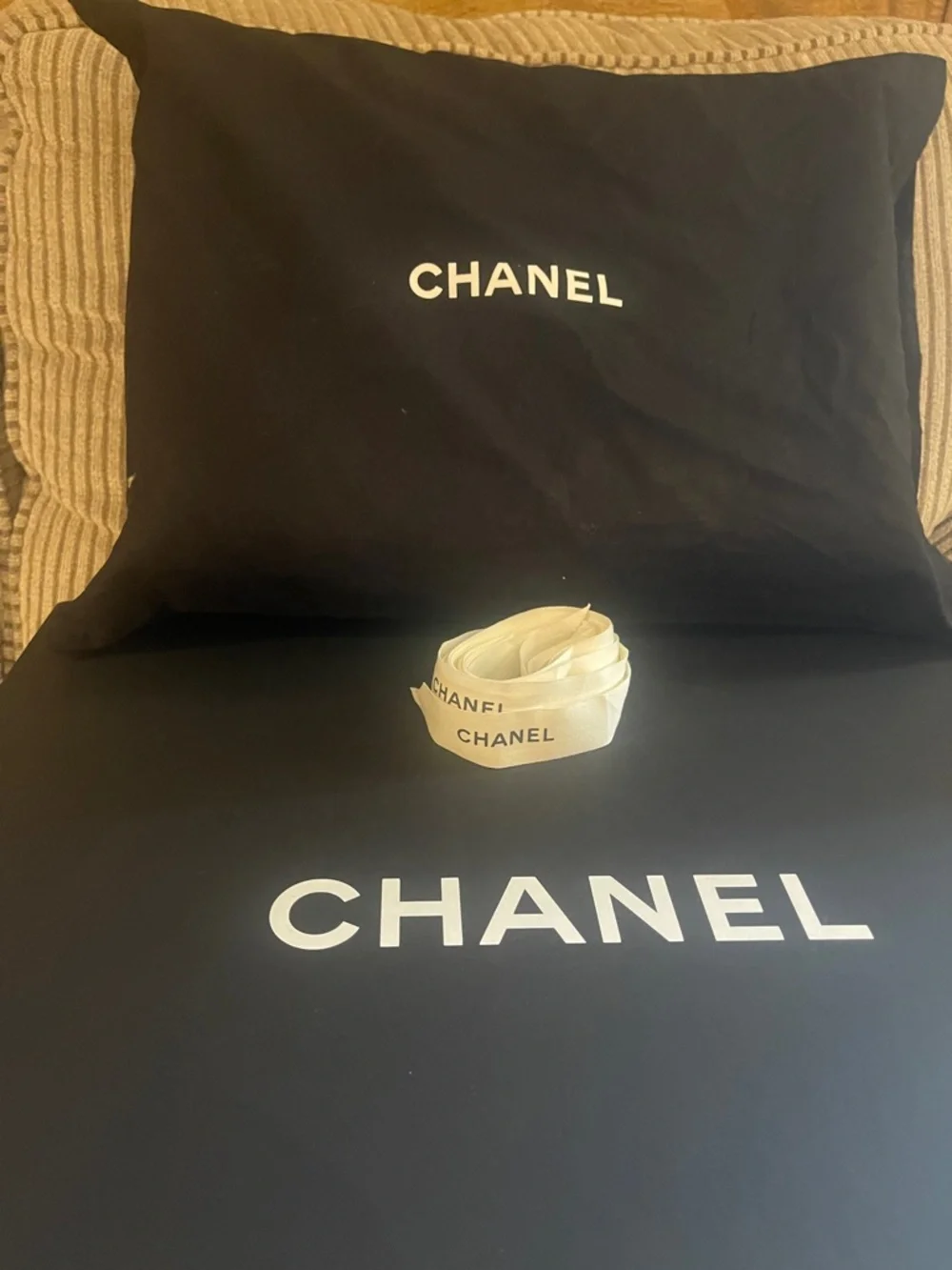 CHANEL elegant authentic